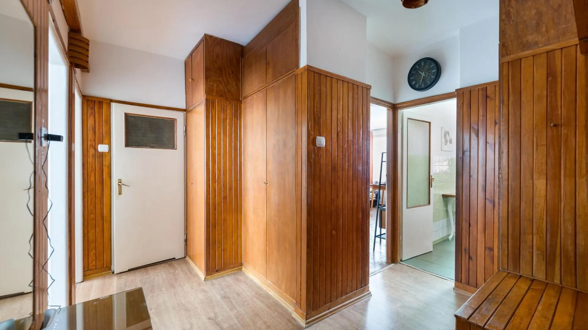 Old Town 3-Bedroom Apartment Warsaw