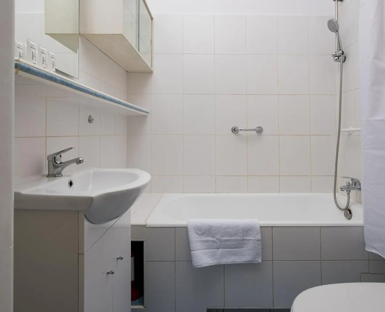Old Town 3-Bedroom Apartment وارسو